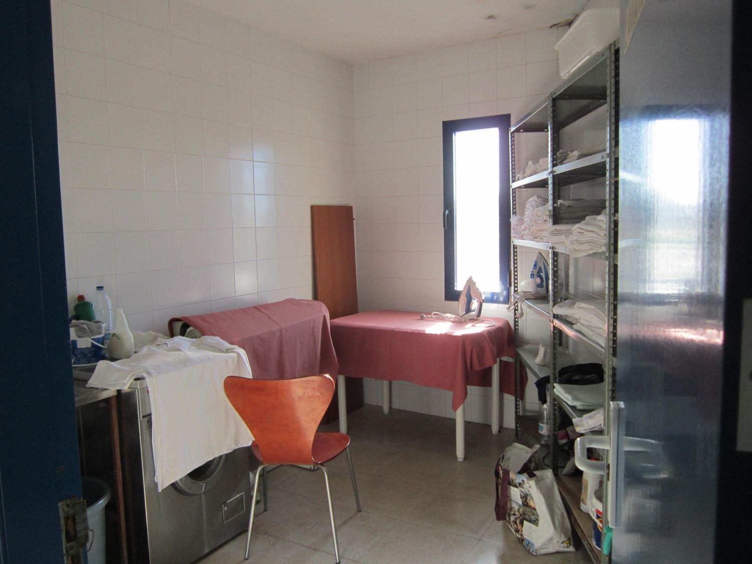 Building for Sale in Riocabado