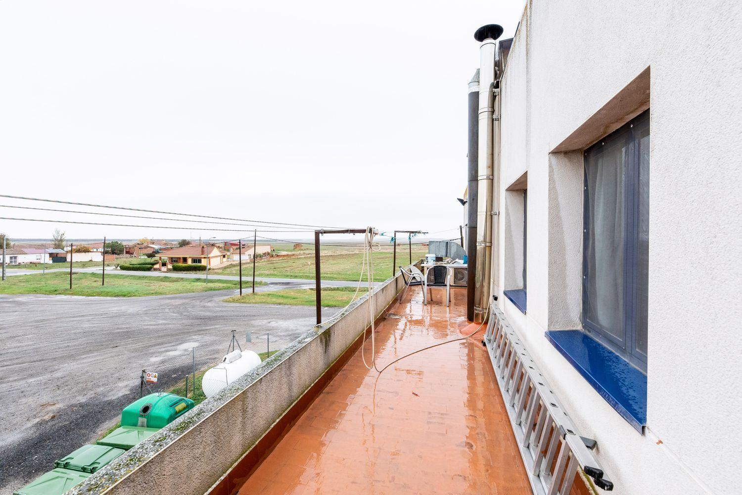 Building for Sale in Riocabado