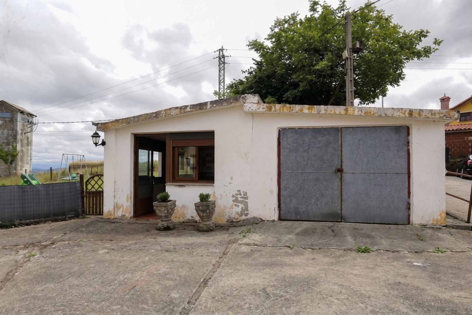 Chalet for Sale in Reocín