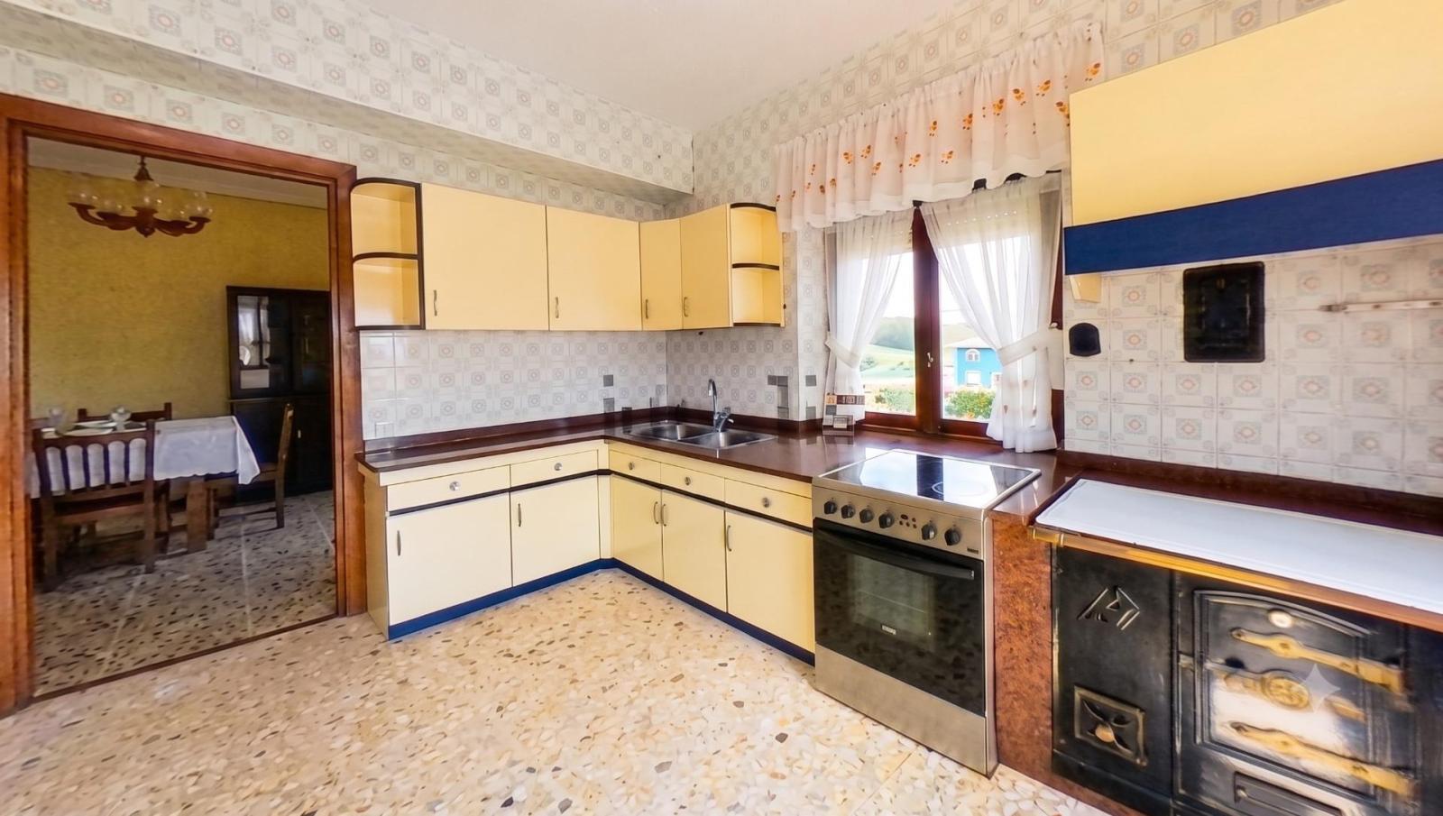 Chalet for Sale in Reocín