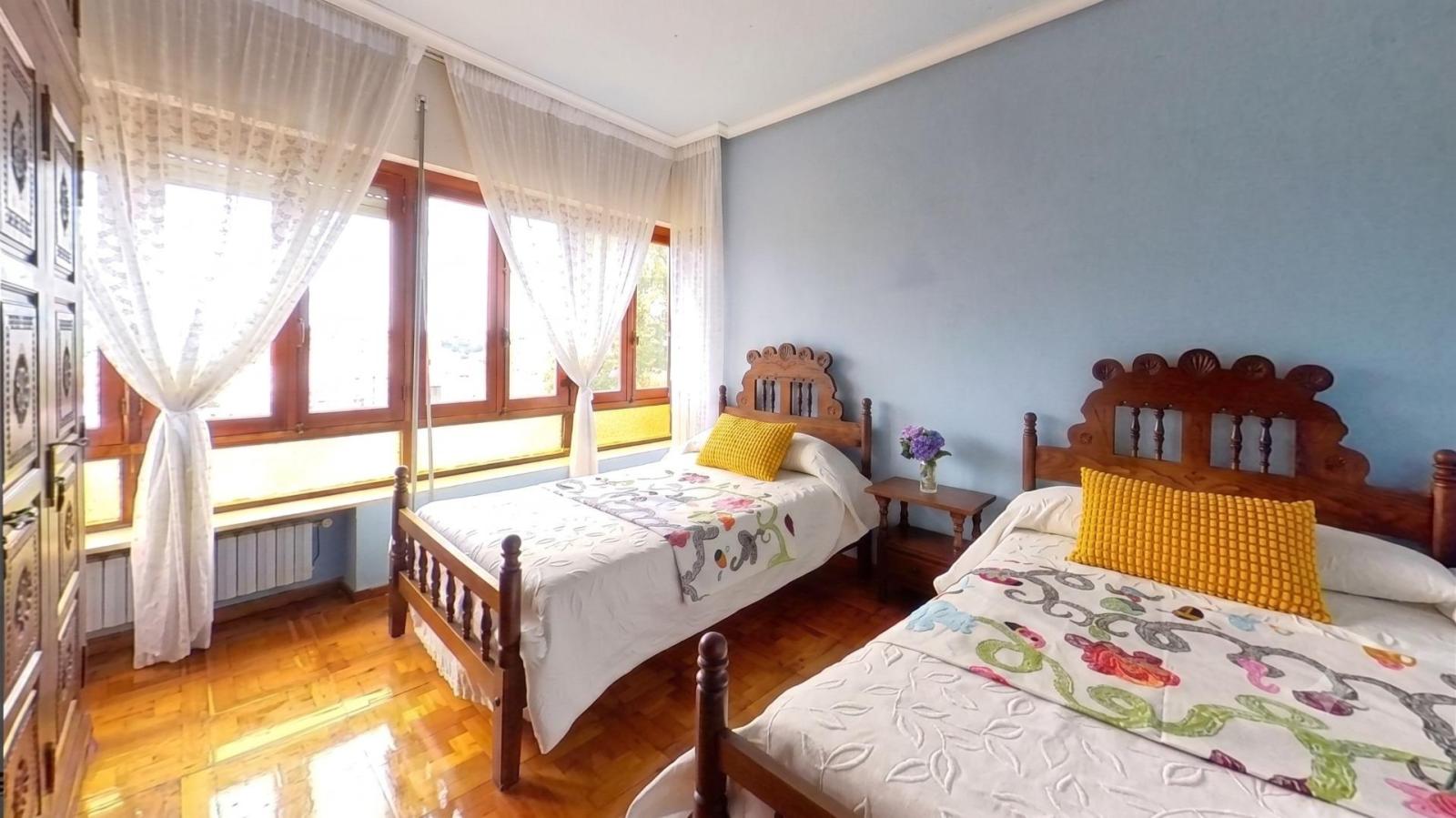 Chalet for Sale in Reocín