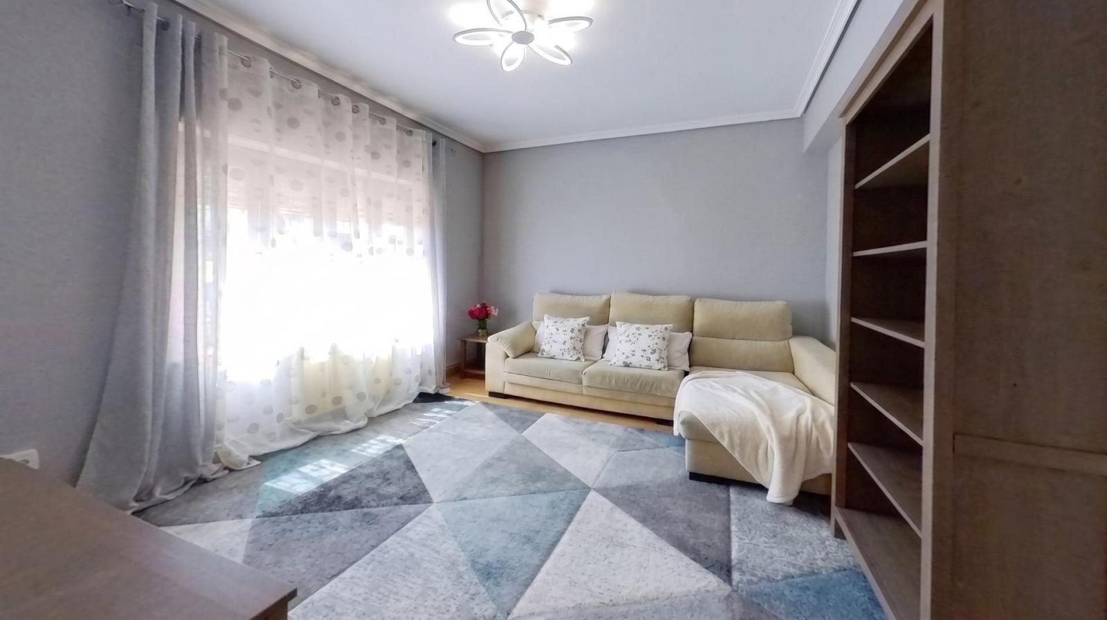 Chalet for Sale in Reocín
