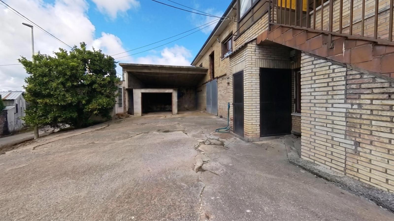 Chalet for Sale in Reocín
