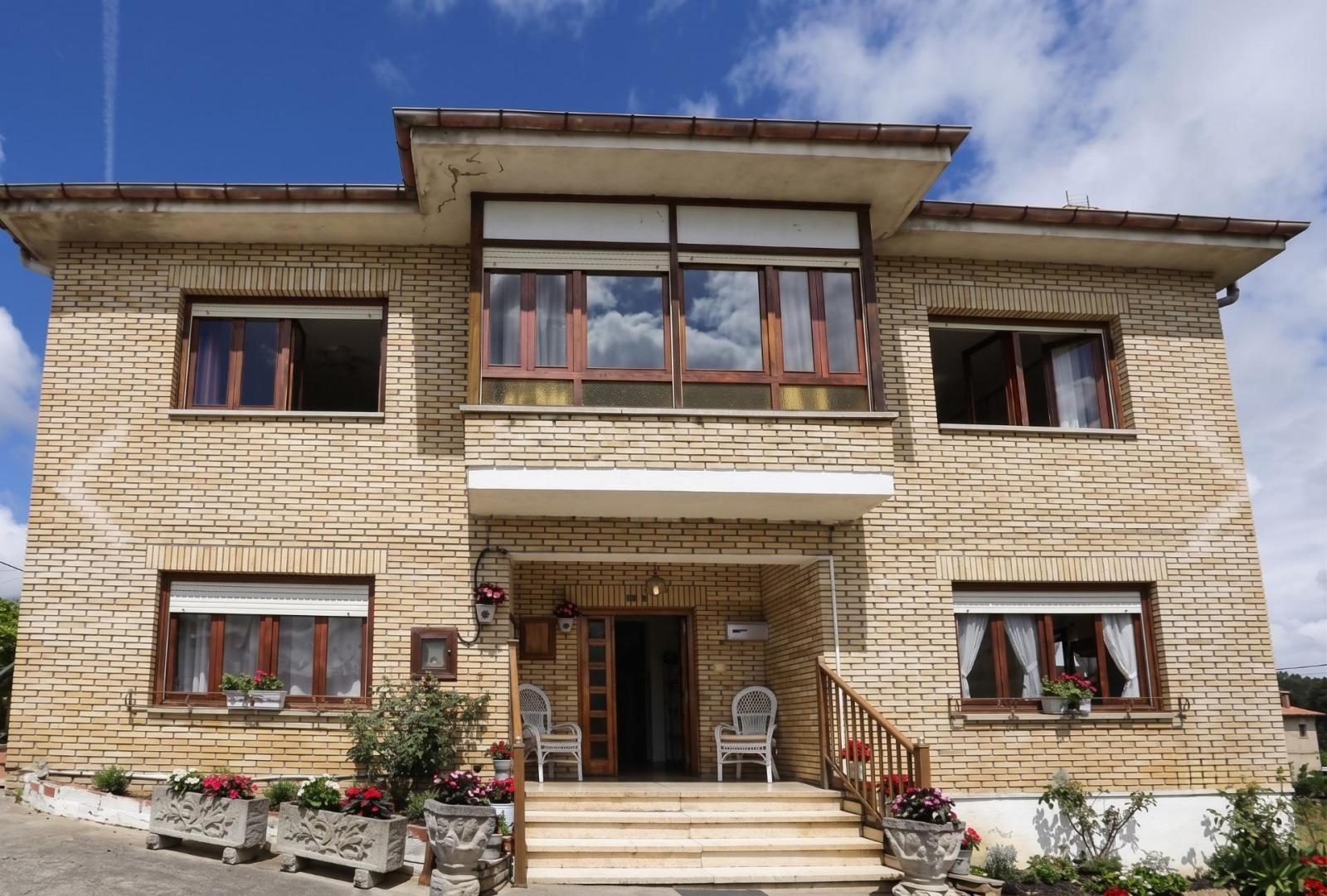 Chalet for Sale in Reocín