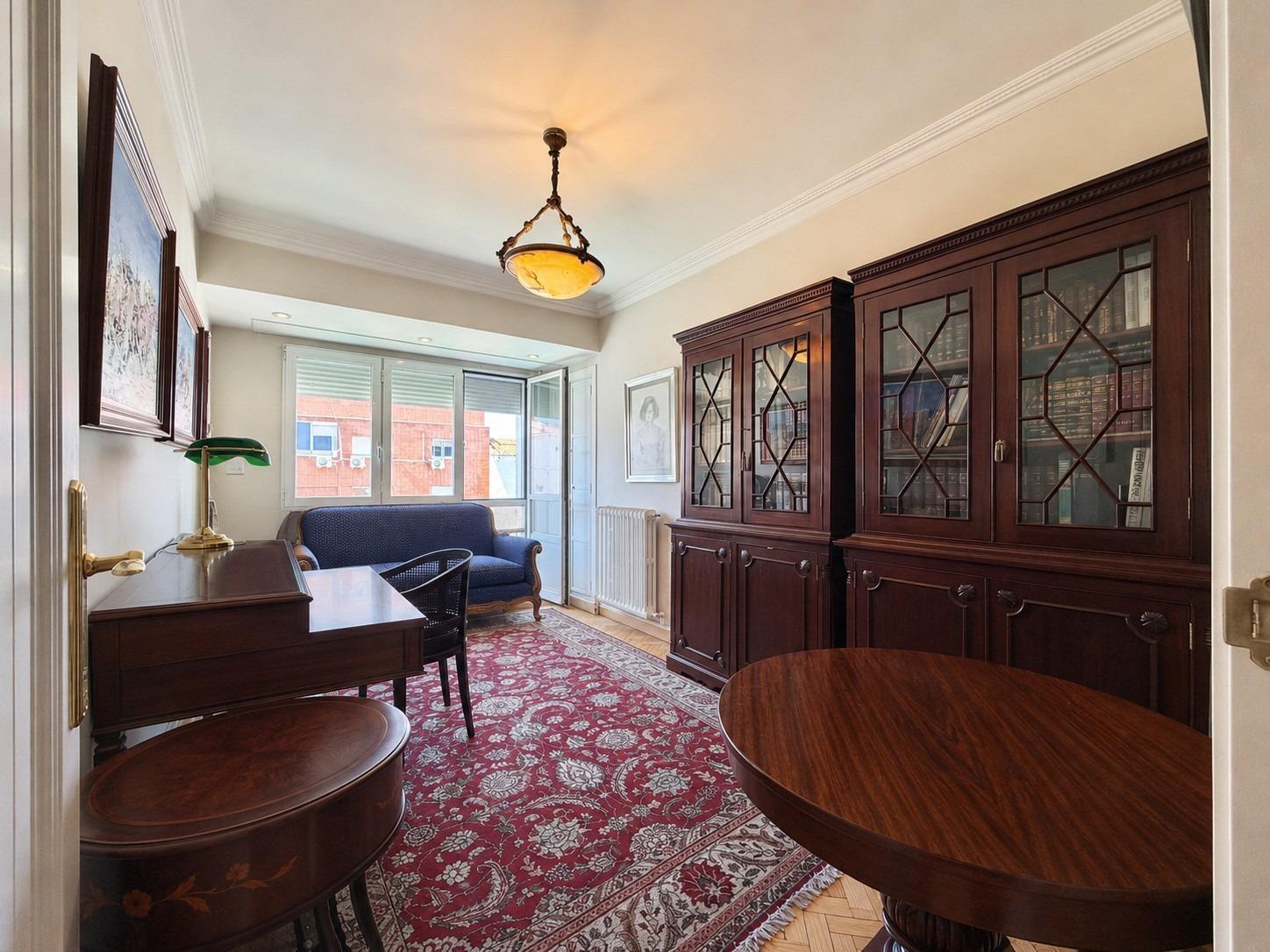 Flat for Sale in Madrid