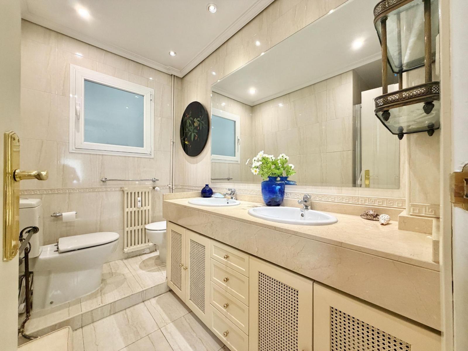 Flat for Sale in Madrid