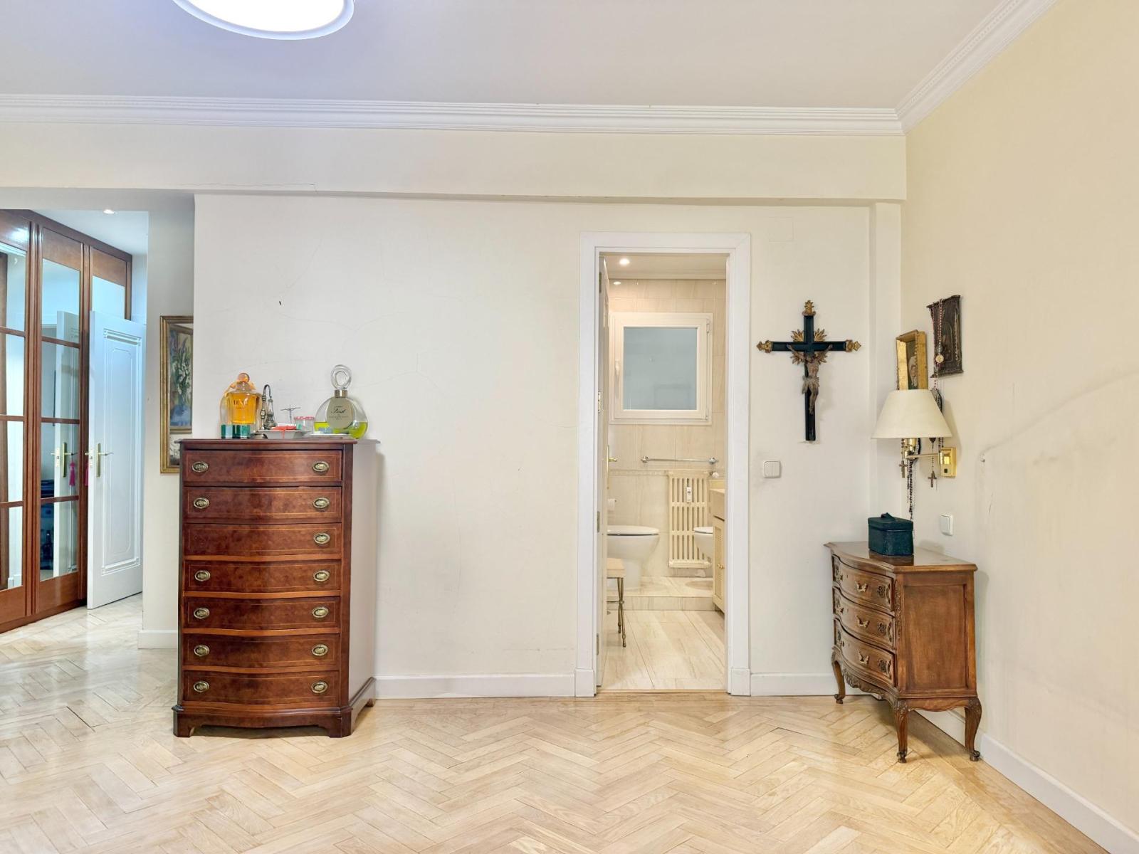 Flat for Sale in Madrid