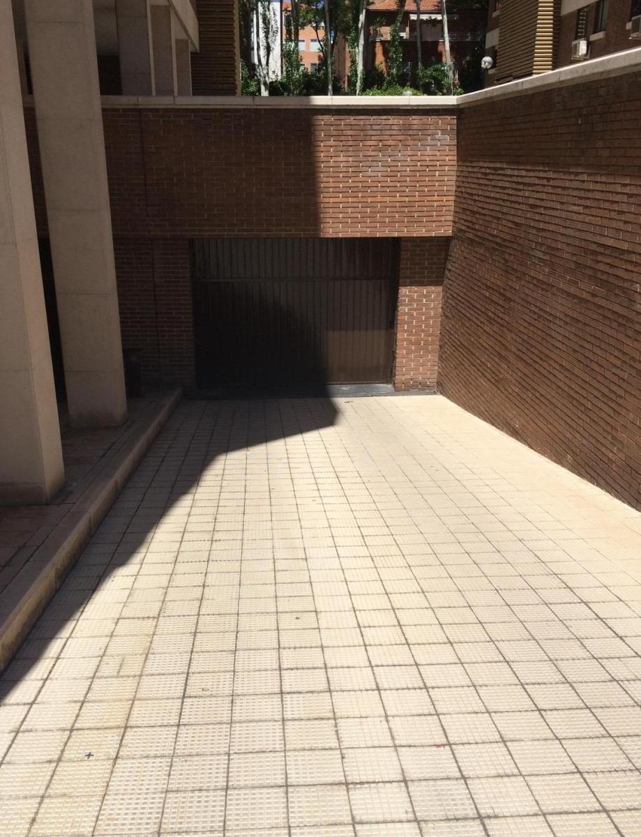 Garage for Sale in Madrid