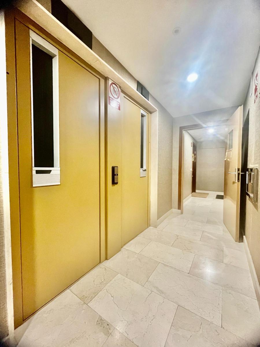 Flat for Sale in Madrid