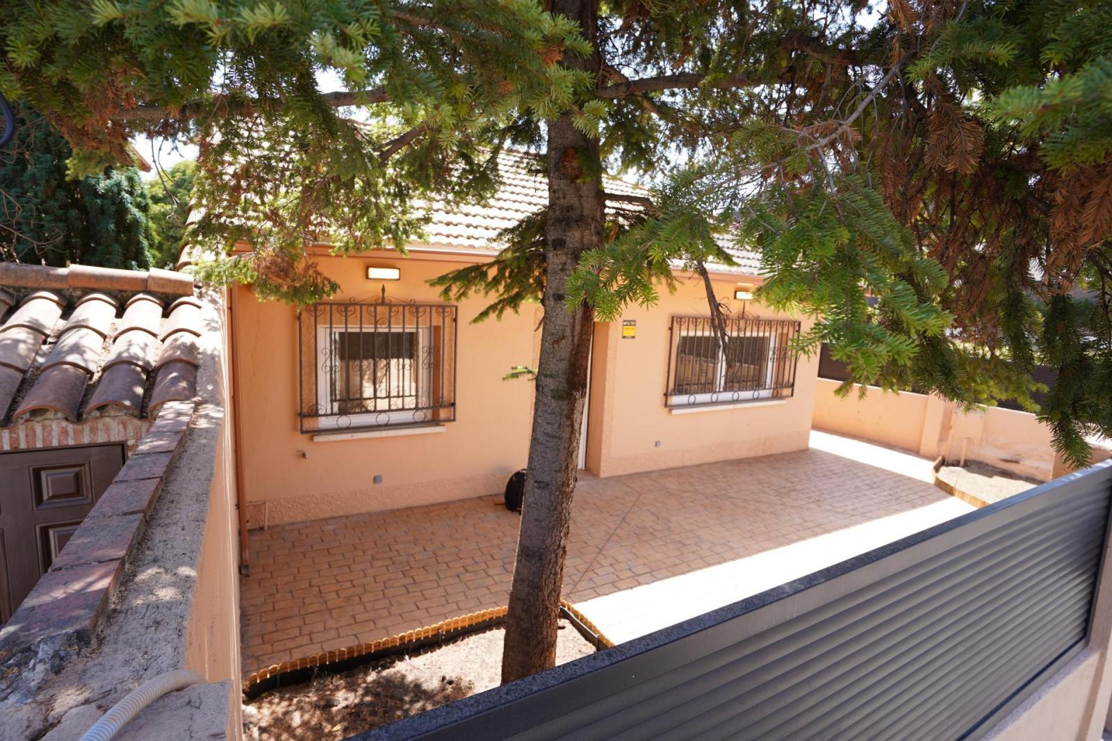 Chalet for Rent in Pozuelo de Alarcón