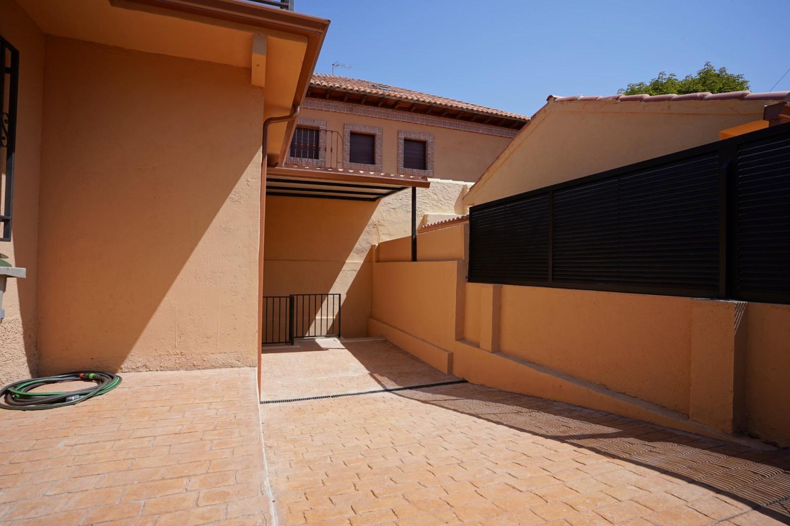 Chalet for Rent in Pozuelo de Alarcón