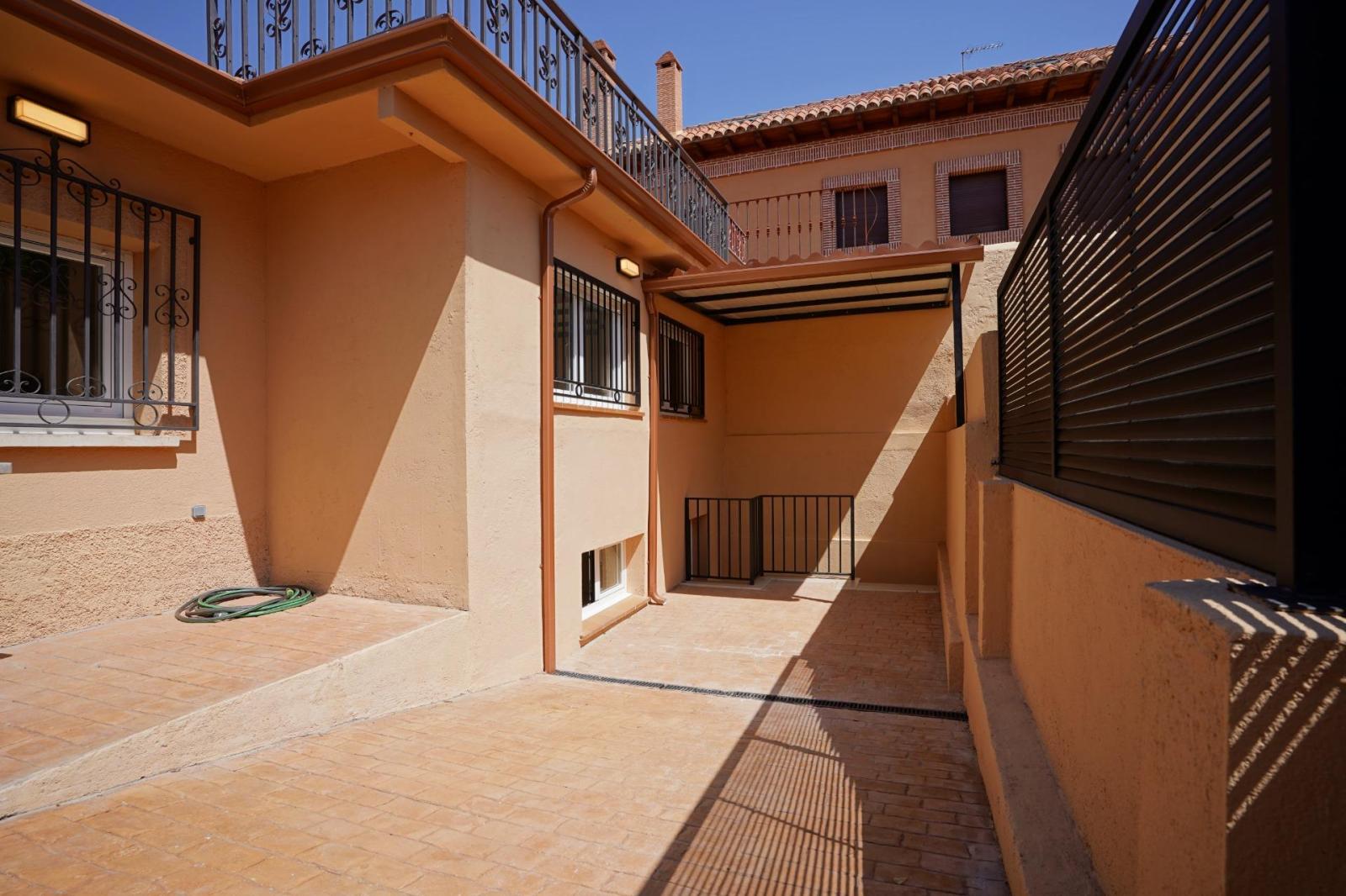 Chalet for Rent in Pozuelo de Alarcón