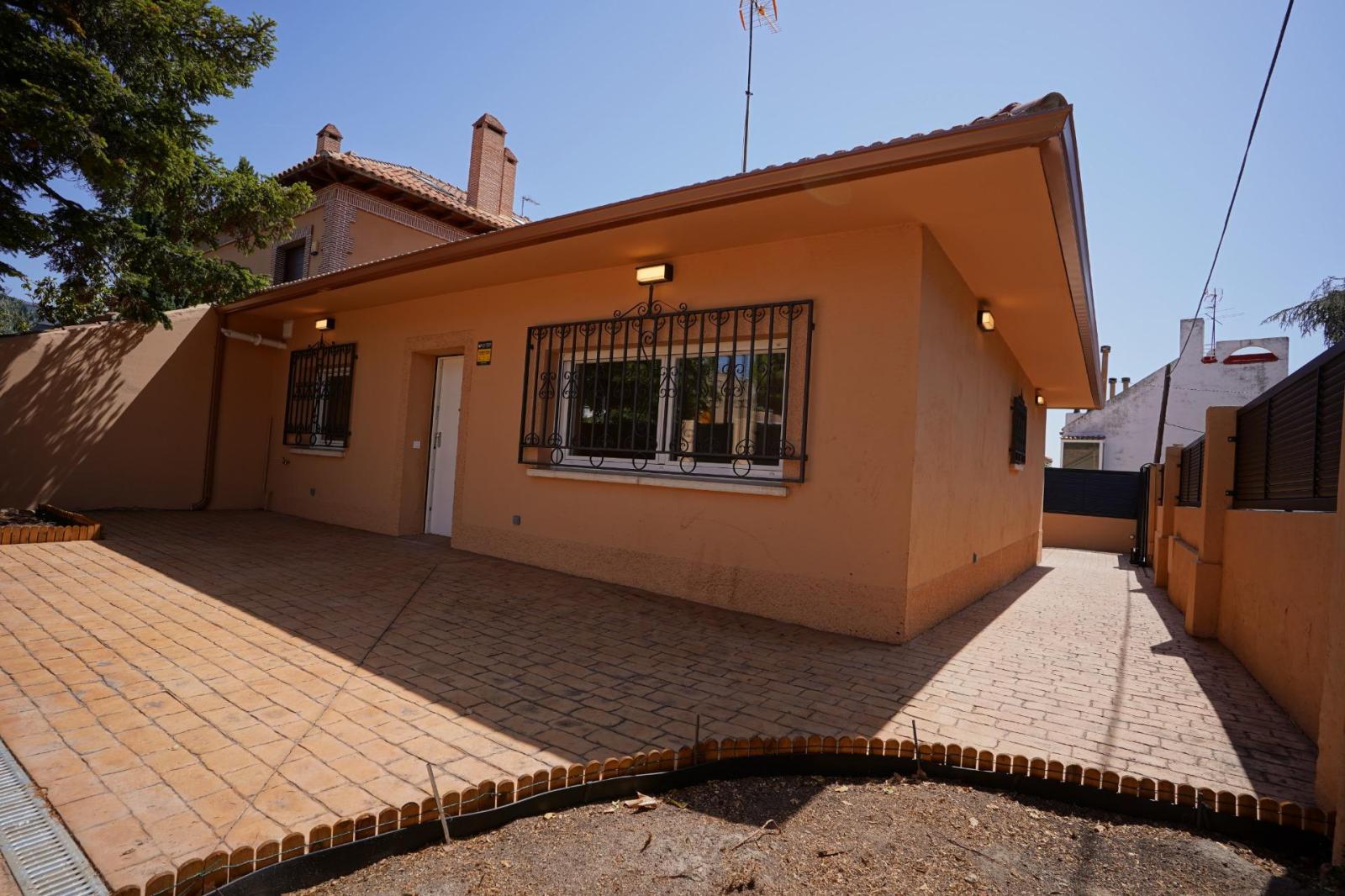Chalet for Rent in Pozuelo de Alarcón