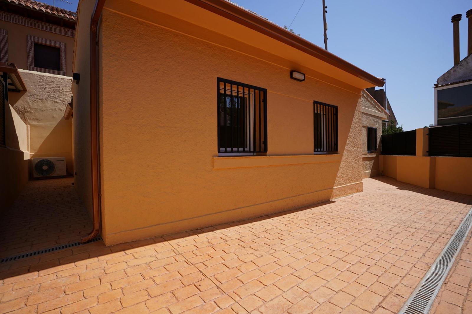 Chalet for Rent in Pozuelo de Alarcón