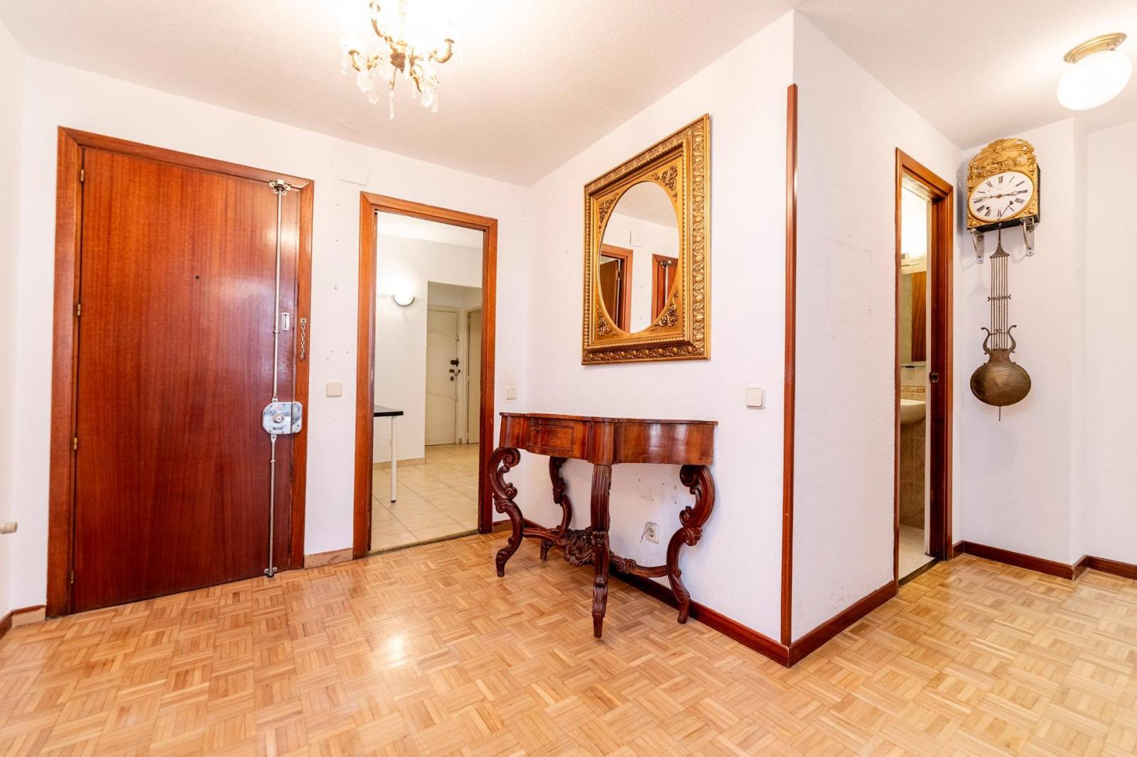 Flat for Sale in Madrid