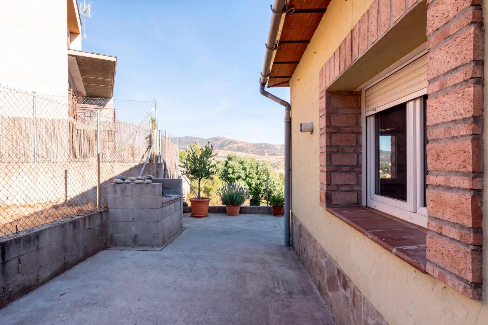Chalet for Sale in Santa María de la Alameda