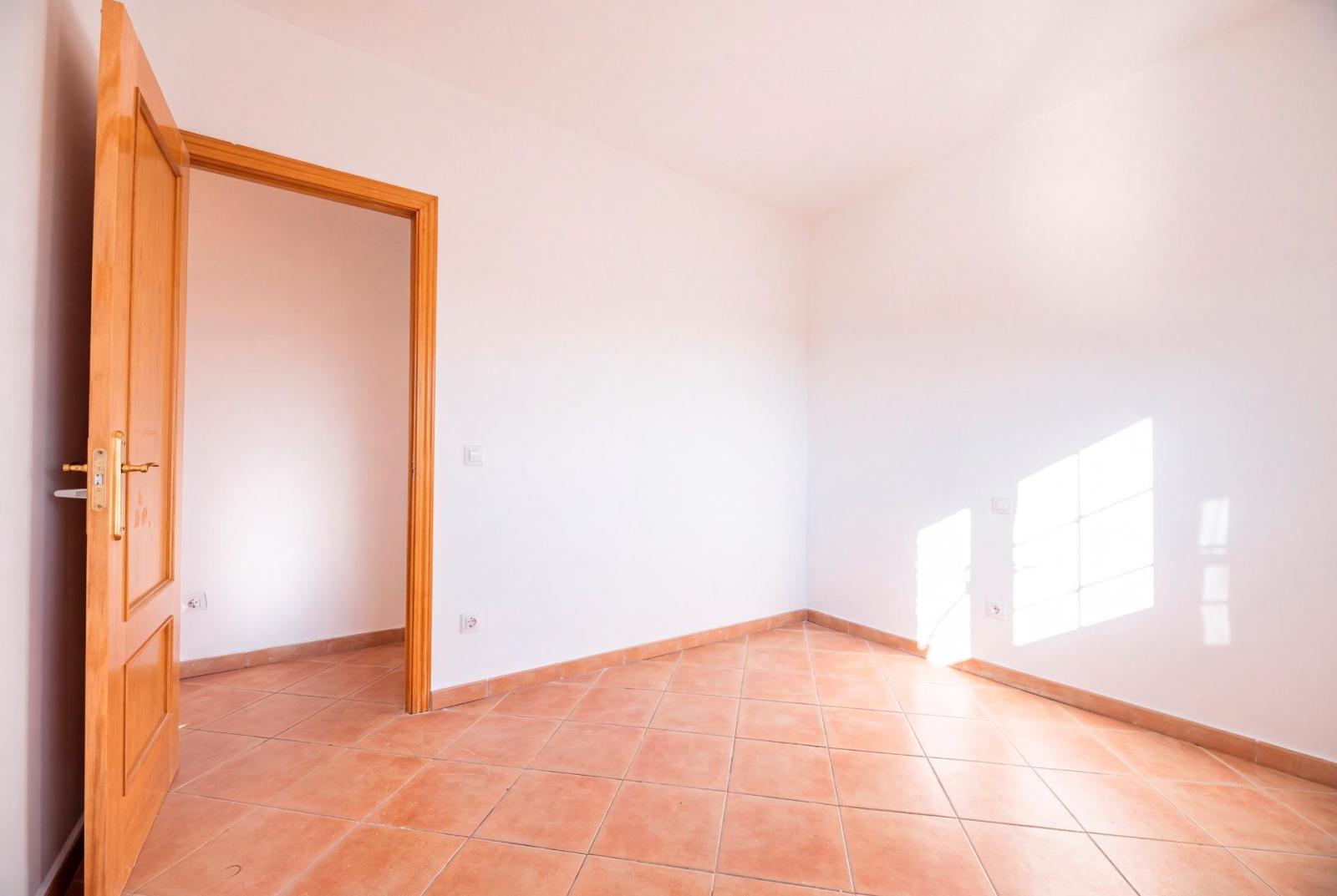 Chalet for Sale in Santa María de la Alameda