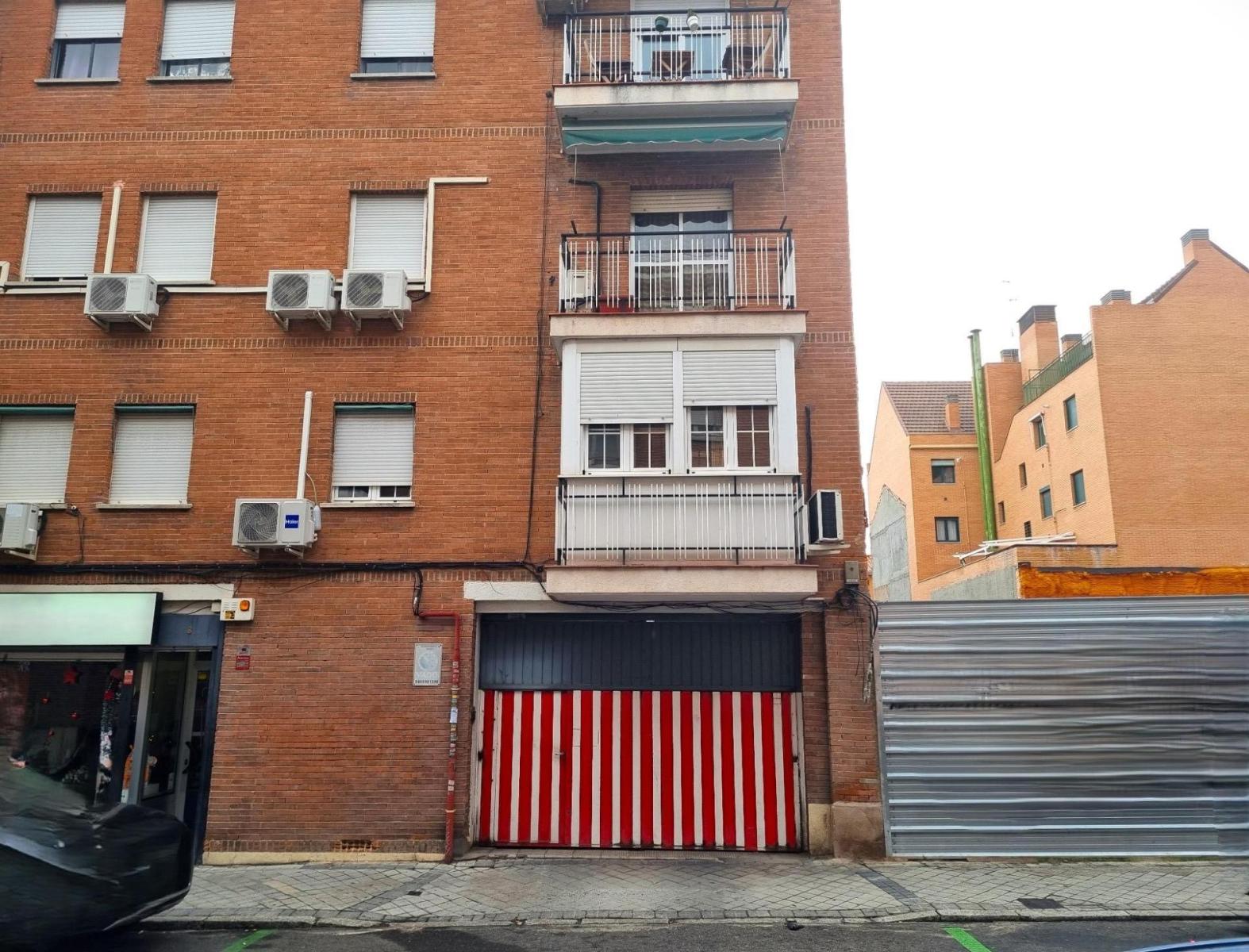 Garage for Sale in Madrid