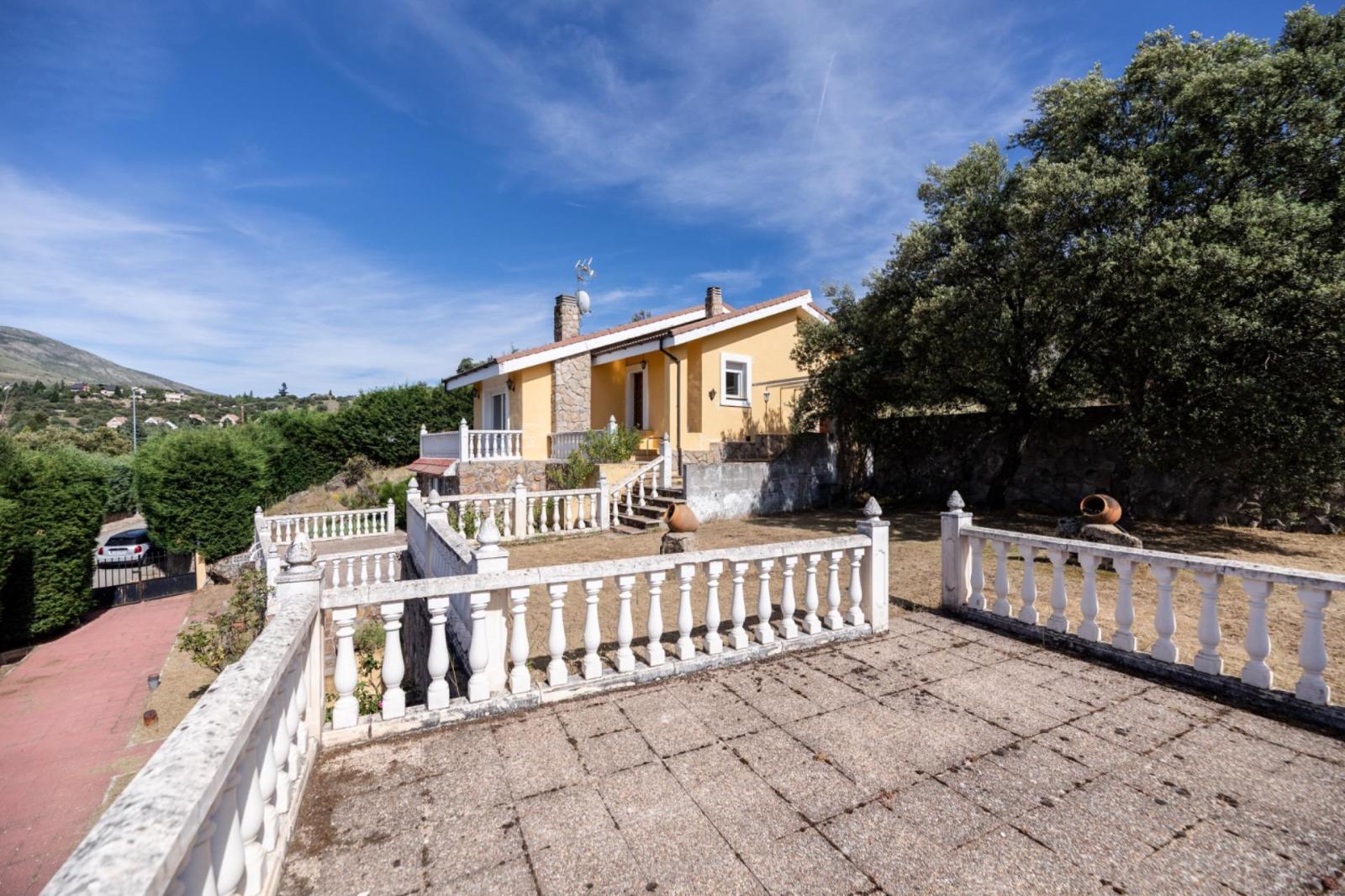 Chalet for Sale in El Espinar