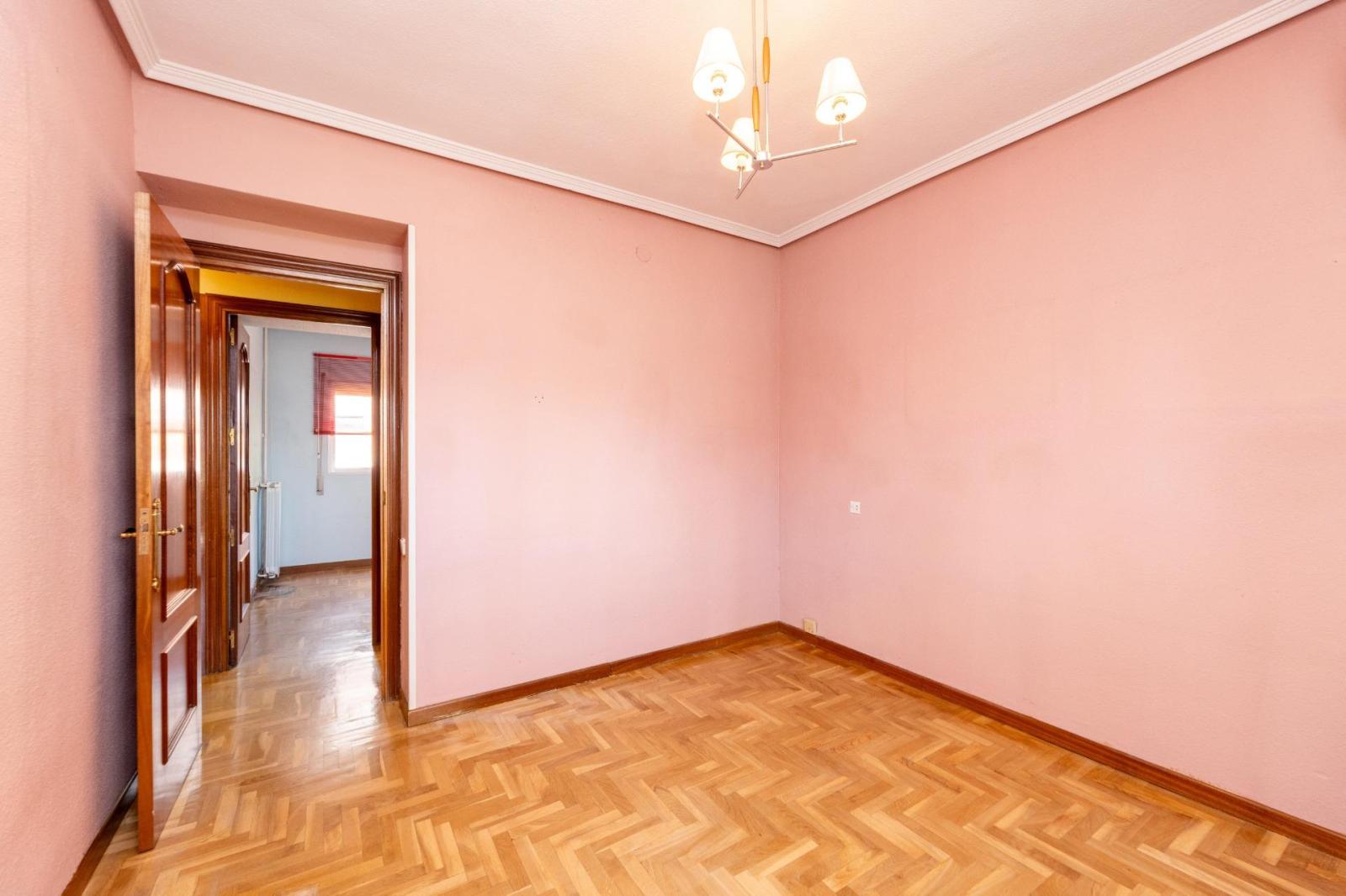 Flat for Sale in Madrid