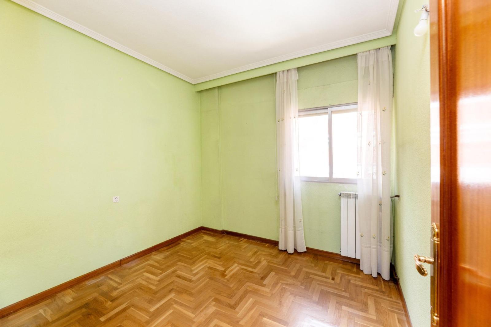 Flat for Sale in Madrid