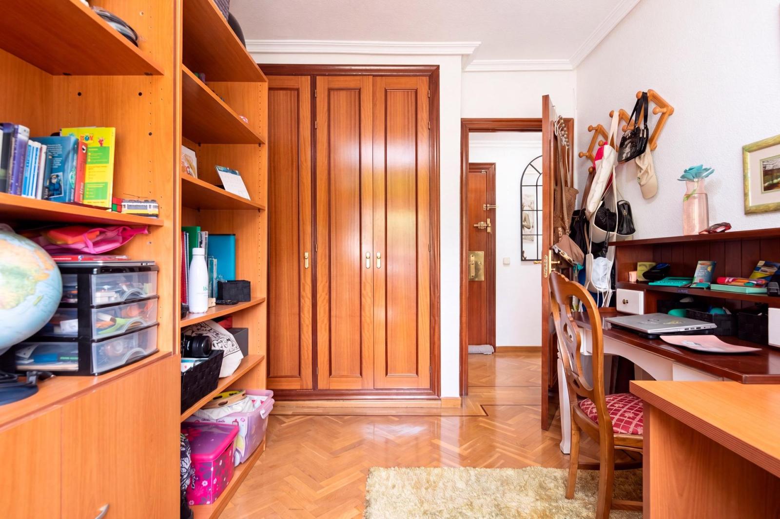Flat for Sale in Madrid
