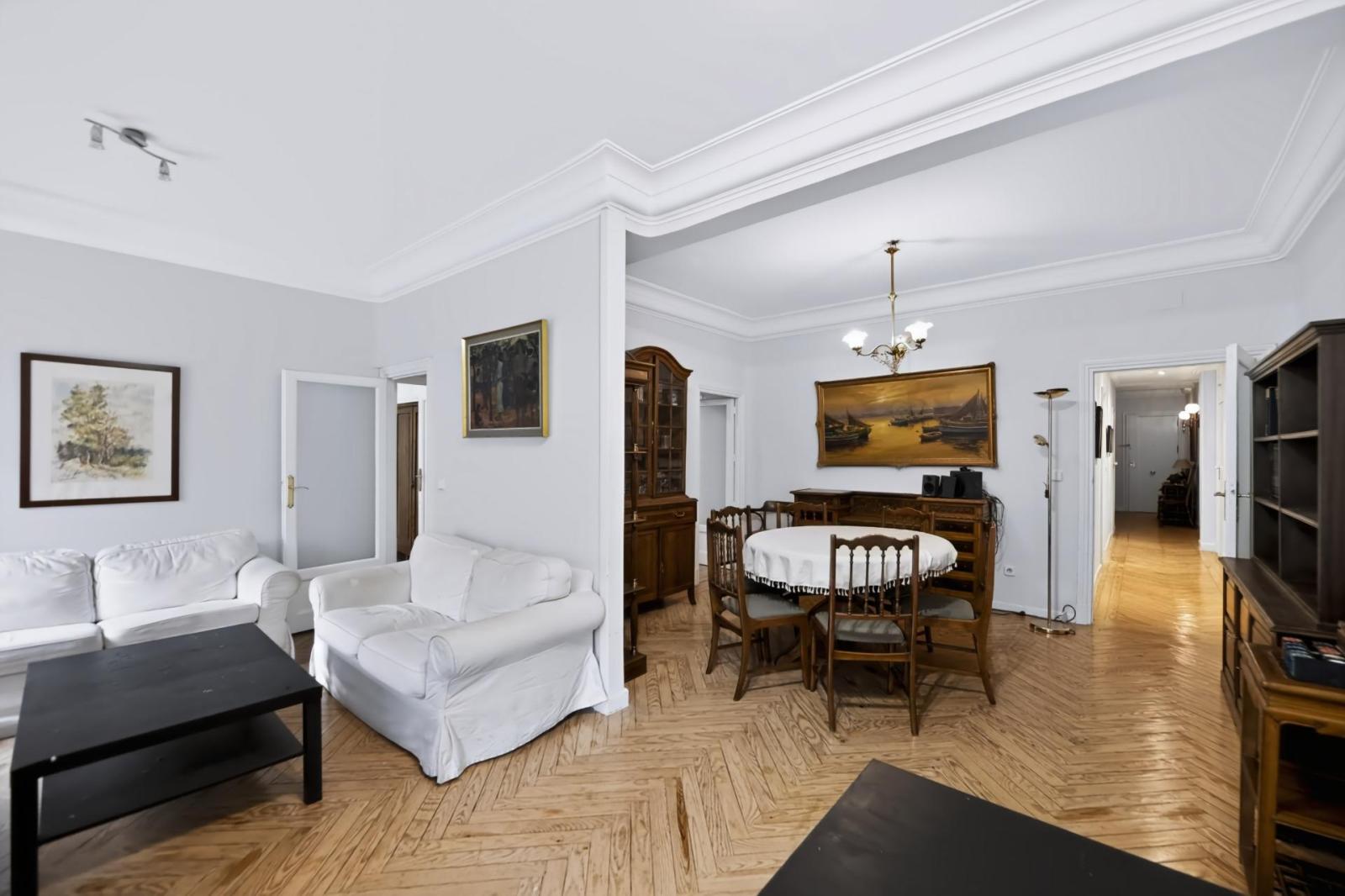 Flat for Sale in Madrid