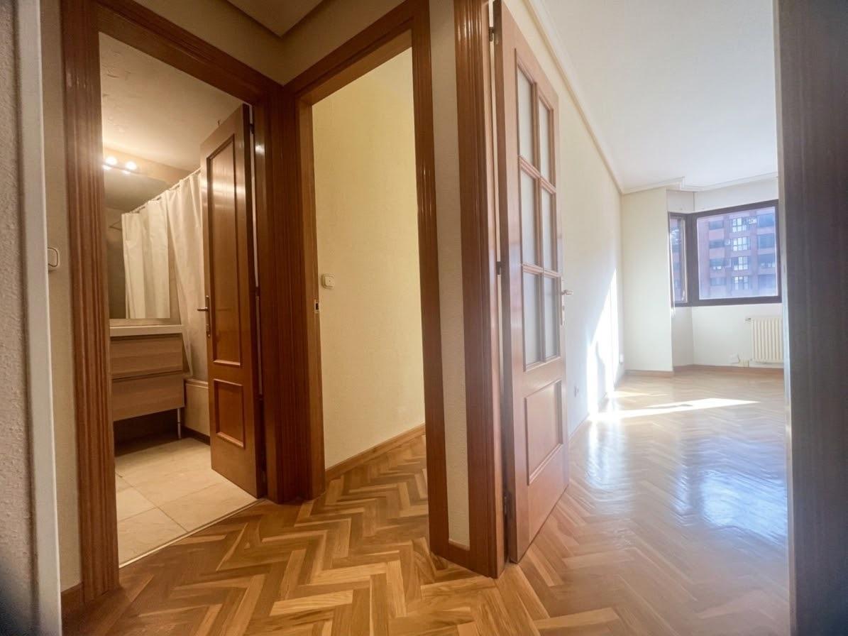 Flat for Sale in Madrid