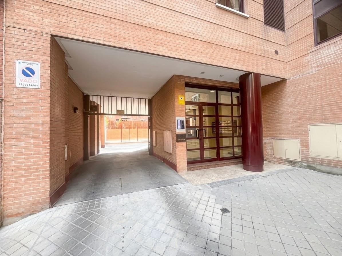 Flat for Sale in Madrid
