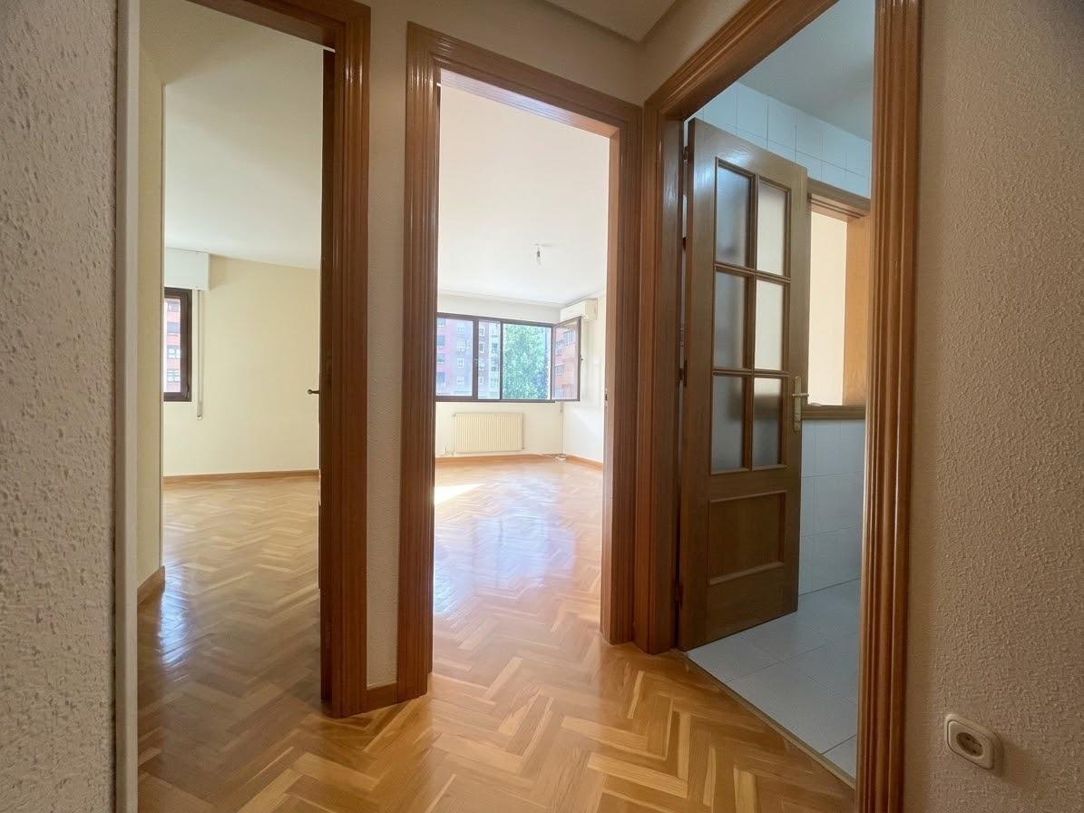 Flat for Sale in Madrid