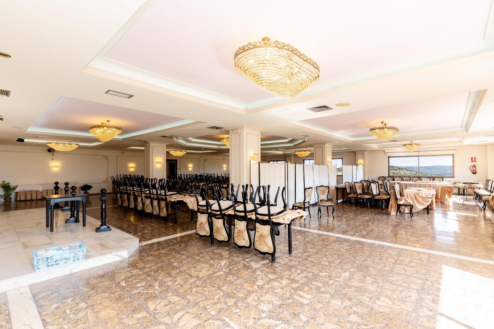 Hotel for Sale in Cebreros