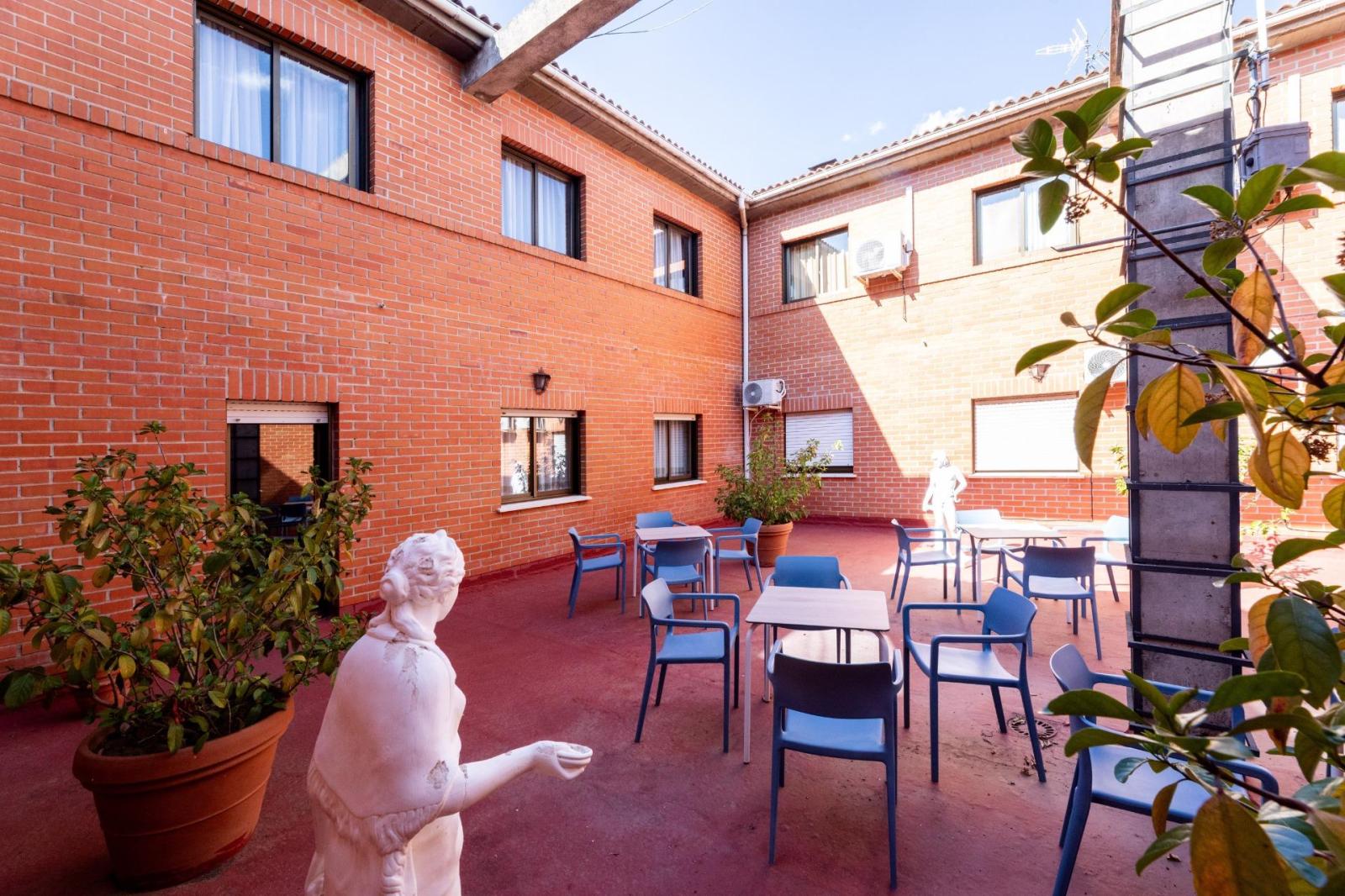 Hotel for Sale in Cebreros
