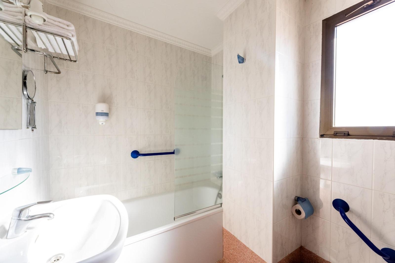 Hotel for Sale in Cebreros