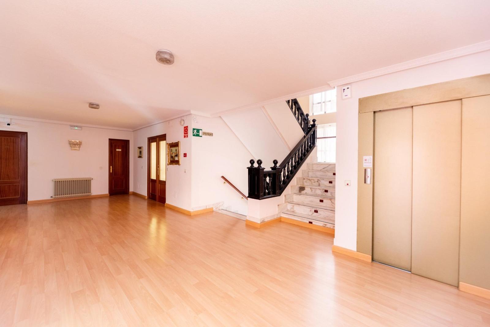 Hotel for Sale in Cebreros