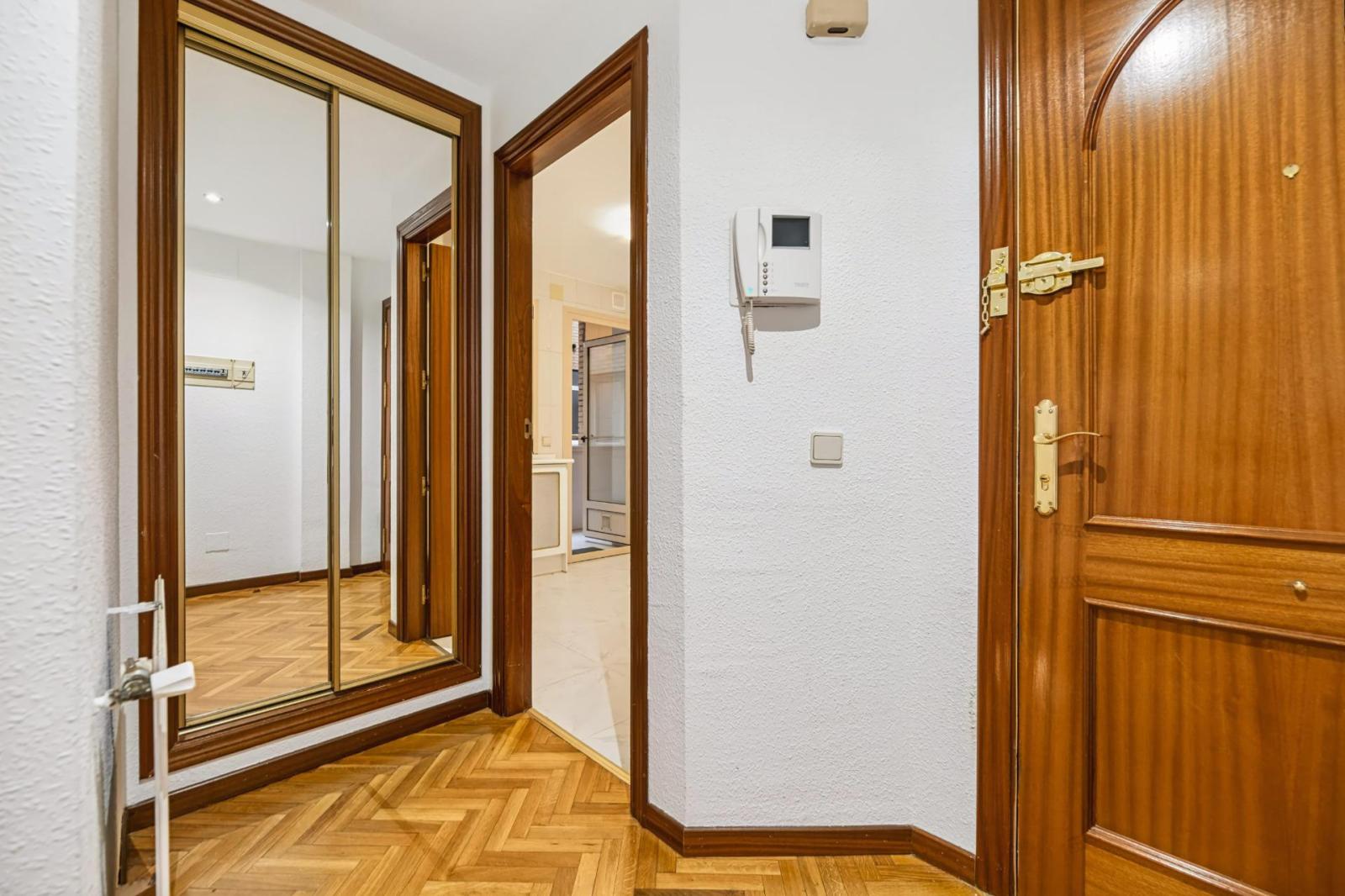 Flat for Sale in Toledo