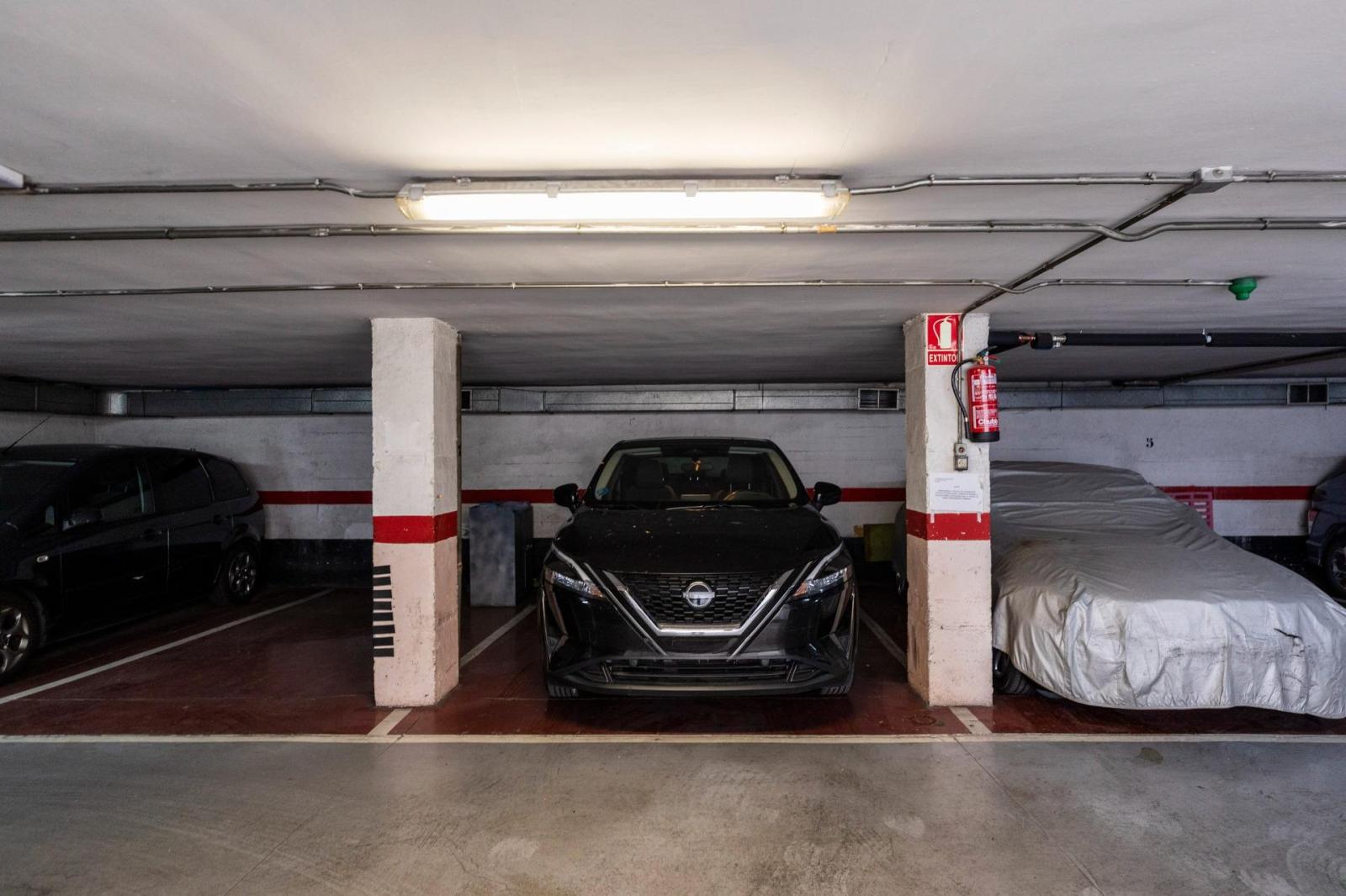 Garage for Sale in Madrid