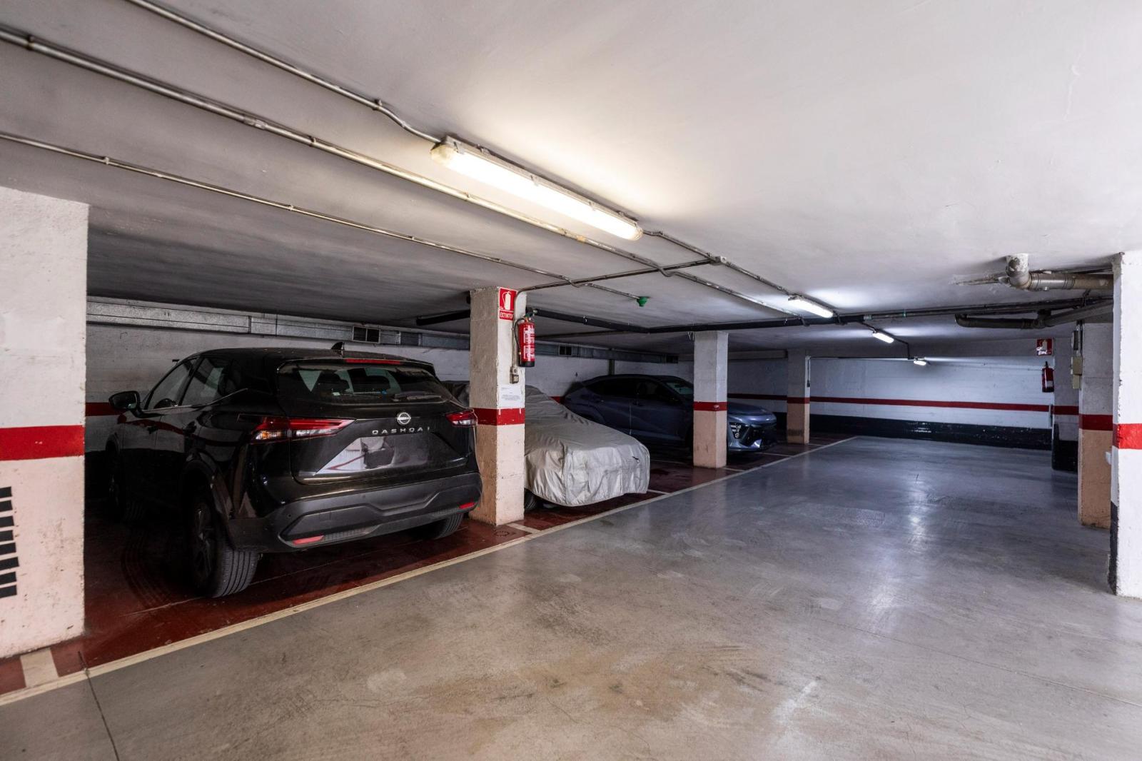 Garage for Sale in Madrid