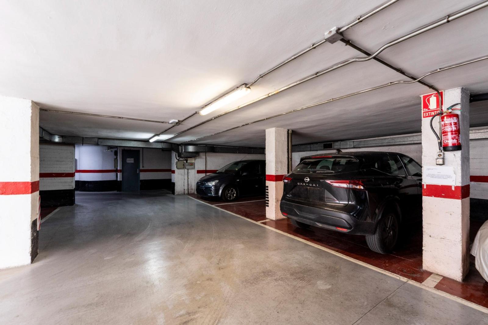 Garage for Sale in Madrid