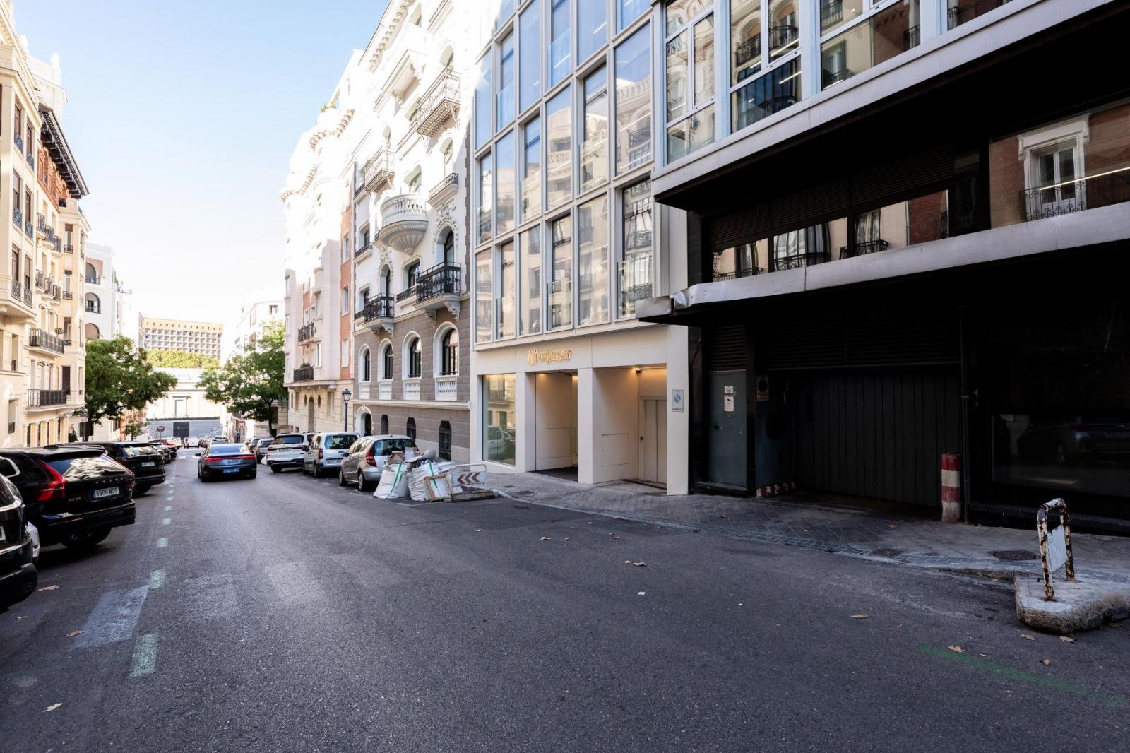 Garage for Sale in Madrid