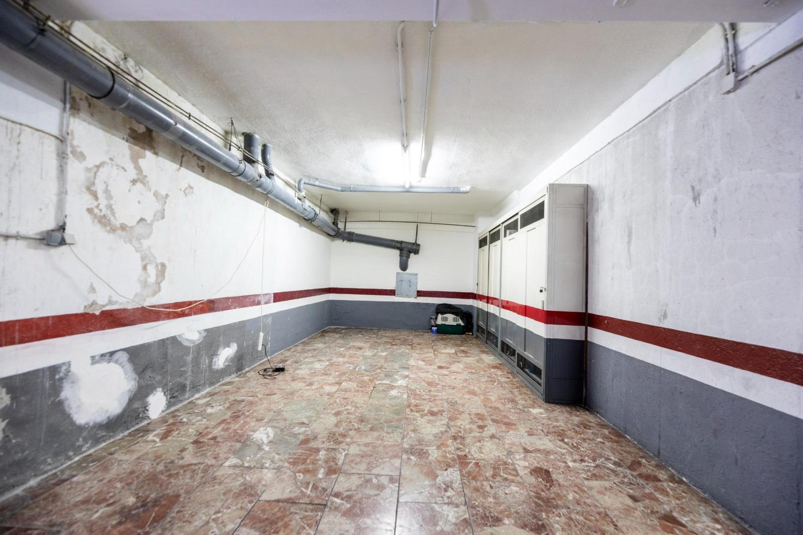 Garage for Sale in Madrid