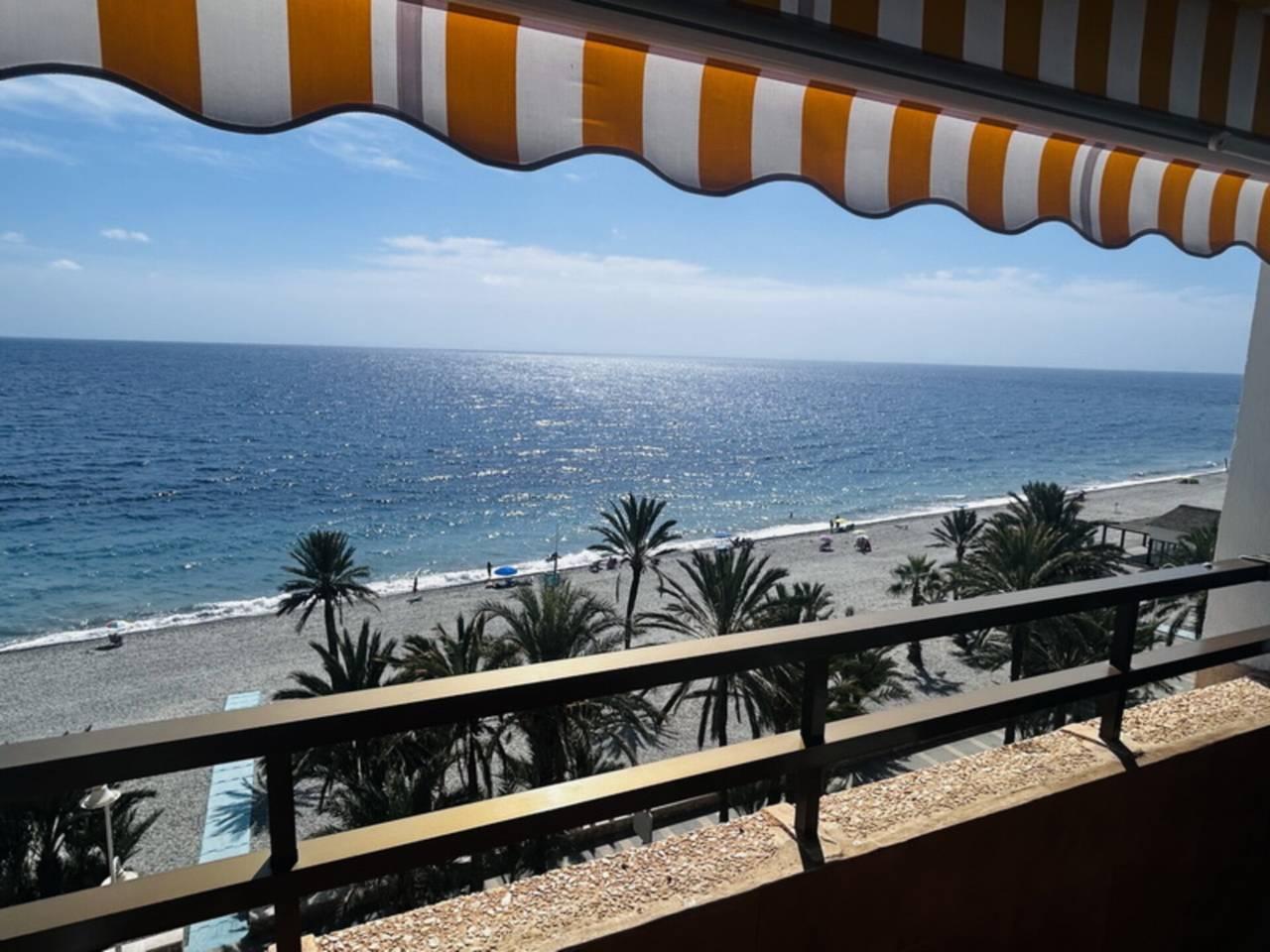 Flat for Rent in Almuñécar