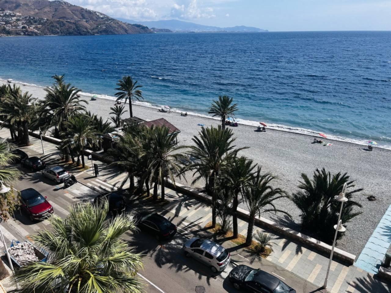 Flat for Rent in Almuñécar