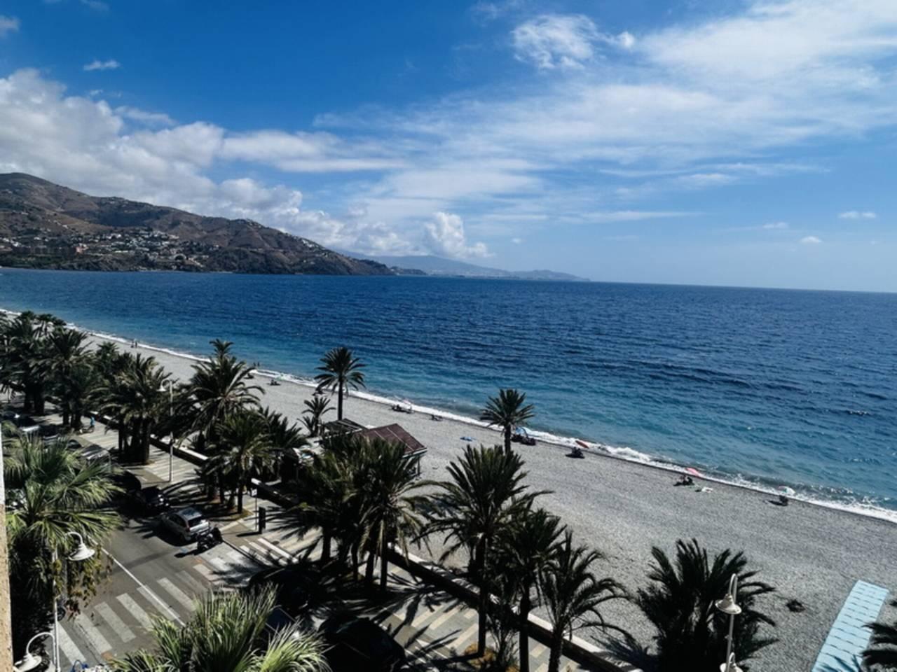 Flat for Rent in Almuñécar