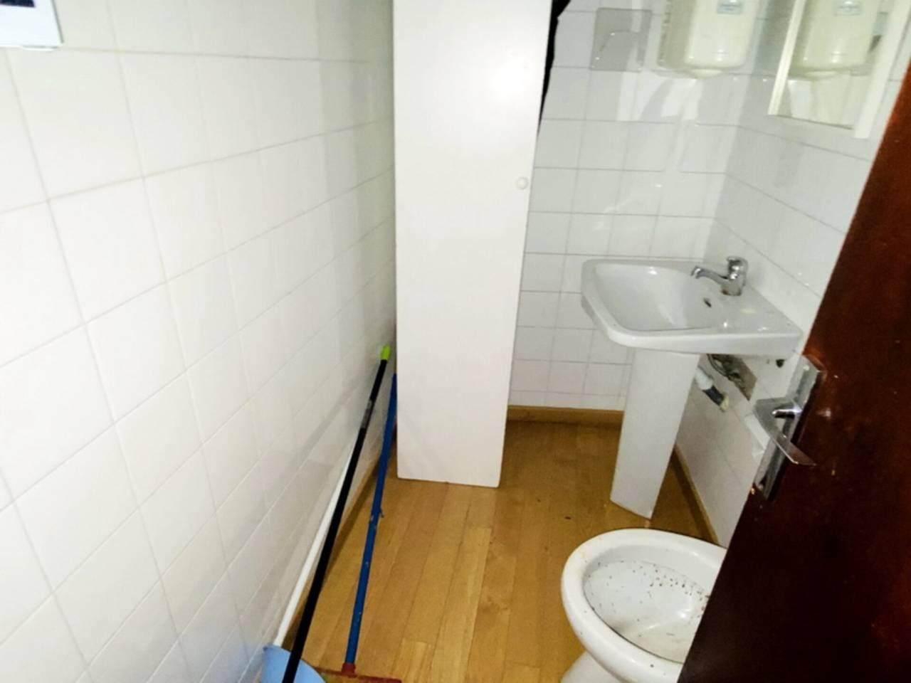 Premise for Rent in Almuñécar