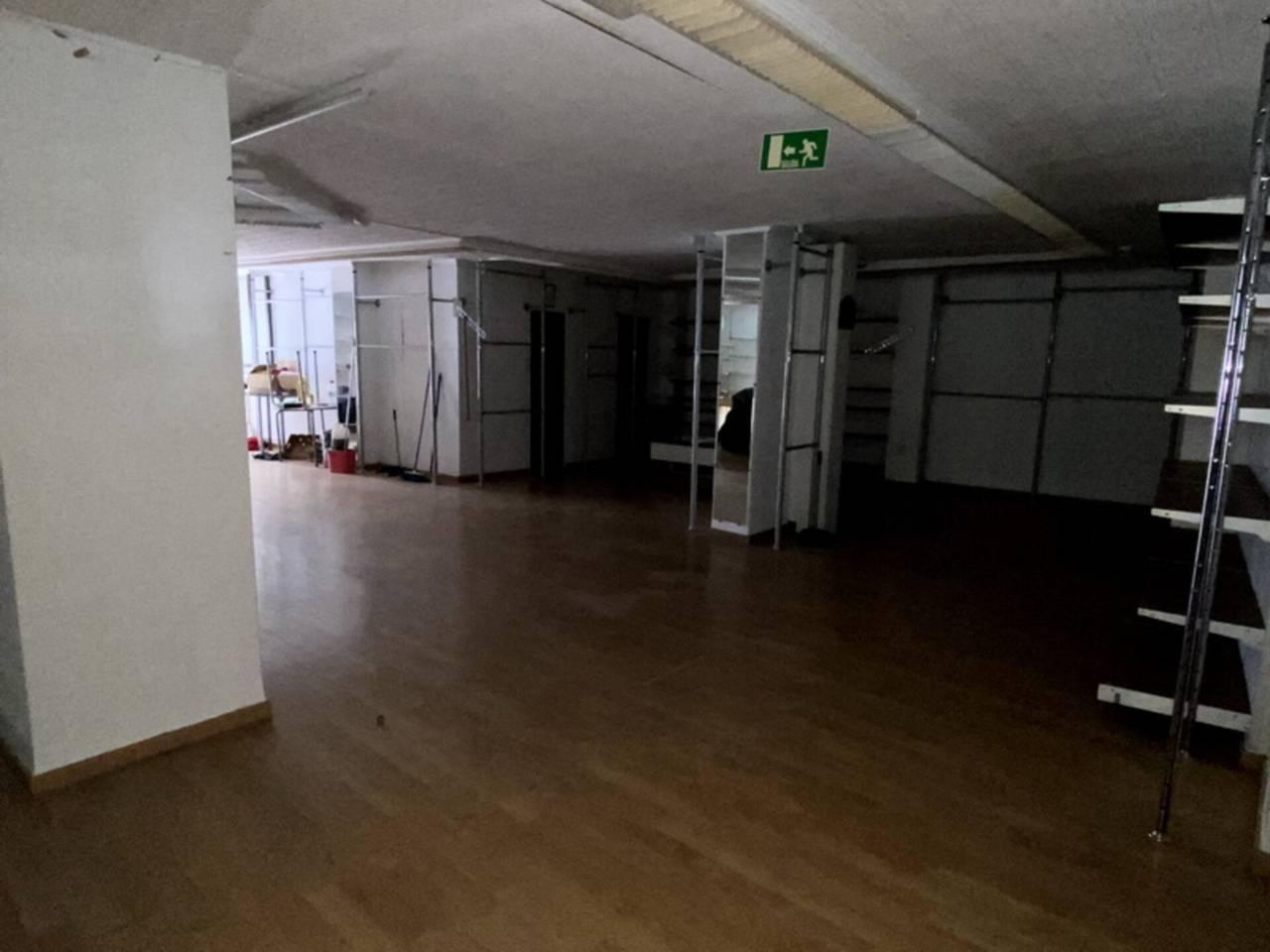 Premise for Rent in Almuñécar