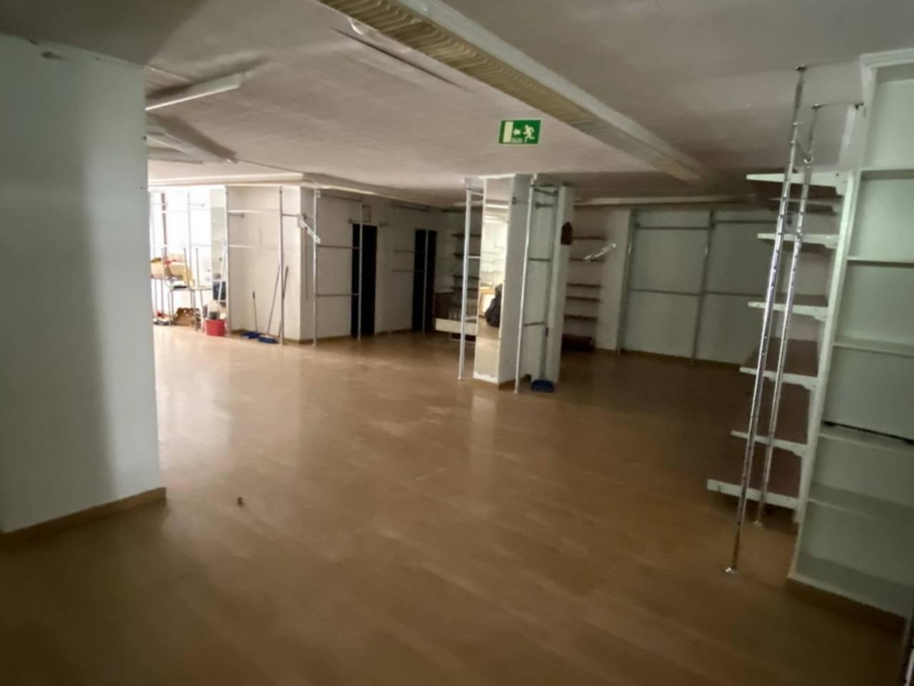Premise for Rent in Almuñécar
