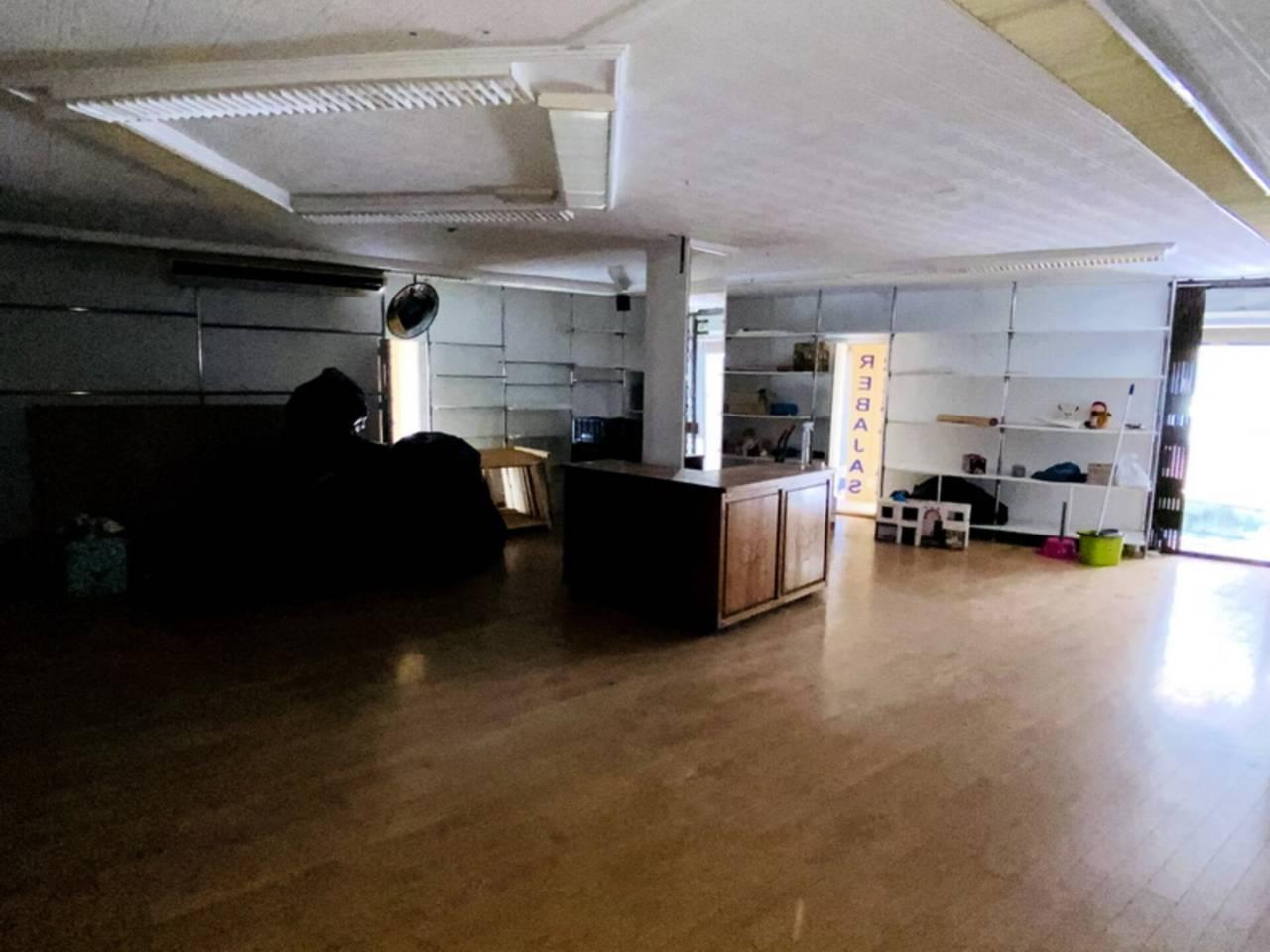 Premise for Rent in Almuñécar