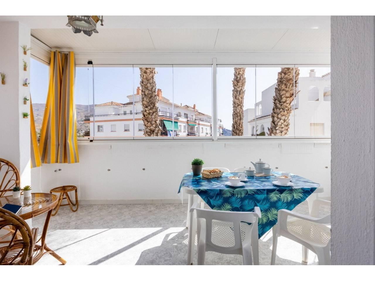 Flat for Sale in Almuñécar