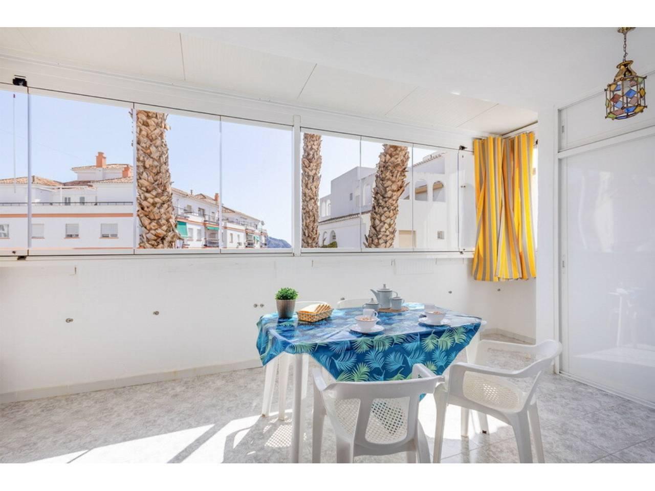 Flat for Sale in Almuñécar