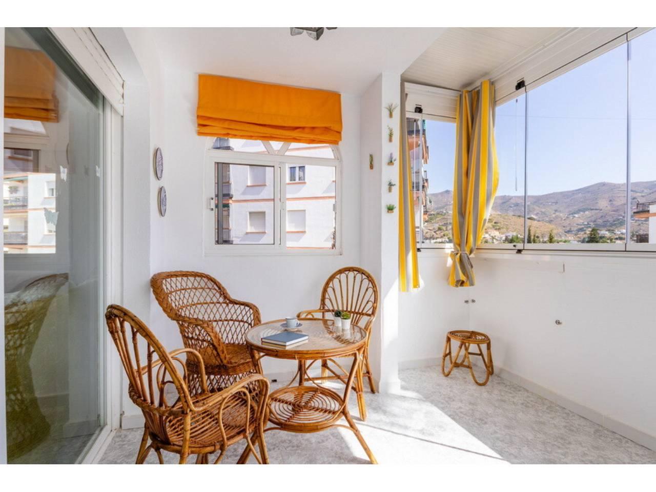 Flat for Sale in Almuñécar